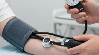 Vì sao huyết áp vẫn cao dù đã giảm muối?