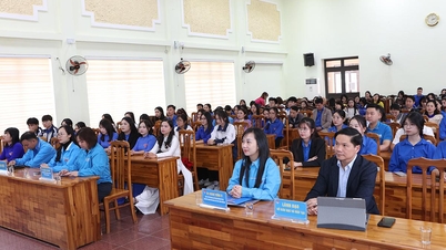 A tudományos kutatás szellemének felkeltése az ifjúsági szakszervezeti tagok körében