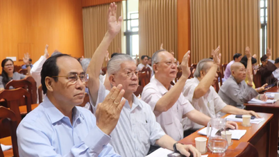 29 та 30 листопада у Хошиміні відбувся 1-й з'їзд Вітчизняного фронту В'єтнаму.