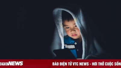 Mit kell tenniük a felnőtteknek a gyermekek online védelme érdekében?