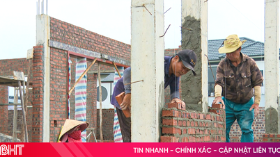 Byggelisenser på stedet, som demonstrerer overgangen fra forvaltning til service