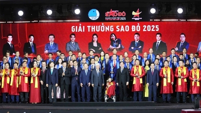 11 ນັກທຸລະກິດໜຸ່ມດີເດັ່ນໄດ້ຮັບລາງວັນ Red Star Award 2025