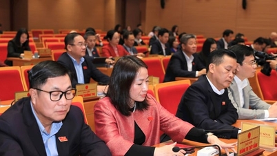 Hanoi politikát vezetett be, amely lehetővé teszi a bérkvótán kívüli tisztviselők felmondását