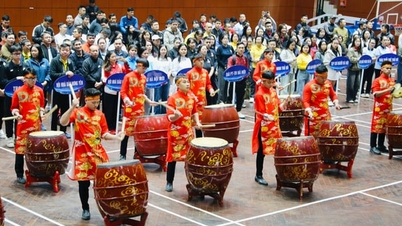 Festival Kesehatan Seru Asosiasi Jurnalis Hanoi 2025