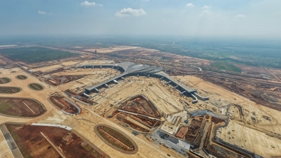 Aeroporto de Long Thanh: O terminal, que custou 35 trilhões de VND, teve sua cobertura concluída.