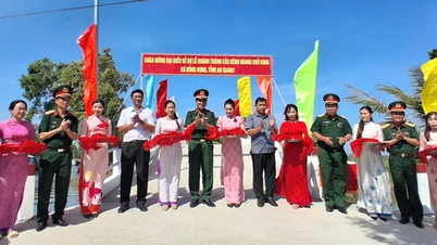 พิธีเปิดสะพานและส่งมอบบ้านเนื่องในโอกาสครบรอบ 80 ปี การสถาปนากองกำลังทหารภาค