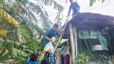 Van Thang kommune: Hjelper folk med å styrke husene sine før stormen
