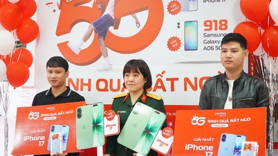 Viettel Da Nang 고객들은 "Surf 5G - 깜짝 선물 받기" 프로그램에서 iPhone 17 및 Samsung 휴대폰을 다수 획득했습니다.