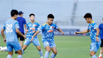 베트남 U22 선수들은 경기장을 바꾸는 것을 두려워하지 않으며 33년 동남아시아 게임 금메달 목표를 유지했습니다.