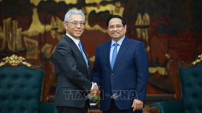 Le Premier ministre reçoit le président-directeur général de Mitsui Corporation.