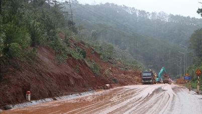 กว๋างหงายประกาศสถานการณ์ฉุกเฉินเกี่ยวกับภัยธรรมชาติบนท้องถนน