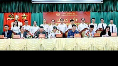 Cerimônia de assinatura do Regulamento sobre a coordenação dos trabalhos de gestão tributária.