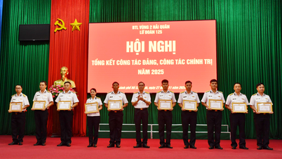 Brigade 125 (Wilayah Angkatan Laut 2) secara proaktif dan kreatif melaksanakan kegiatan Partai dan politik.