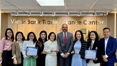 VietinBank excellently received 2 awards presented by JPMorgan