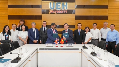 Đại học Kinh tế TP.HCM và Đại học Leicester của Anh ký hợp tác toàn diện