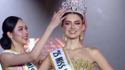 יופיה המתוק דמוי הבובה של מיס אינטרנשיונל החדשה