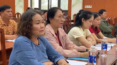 जिया लाई जातीय अल्पसंख्यक और पहाड़ी क्षेत्रों में वाणिज्यिक मानव संसाधन विकसित करने के लिए प्रशिक्षण देती है