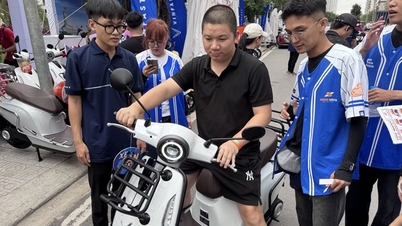 ການຂາຍລົດຈັກໄຟຟ້າແມ່ນເພີ່ມຂຶ້ນຢ່າງໄວວາ.