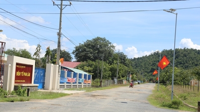 Phan Son mobiliza recursos para construir novas áreas rurais.