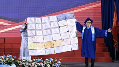 পলিটেকনিকের একদল মেধা সনদধারী ছাত্র স্নাতক অনুষ্ঠানে 'প্রশংসার বৃষ্টি' পেল