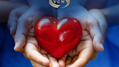 VCN steunt 3 miljard VND om de gevolgen van de overstromingen in Centraal-Vietnam te boven te komen en zo de geest van wederzijdse liefde te verspreiden