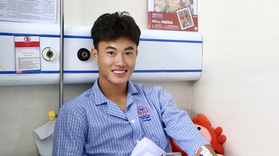 ការវះកាត់របស់តារា U.23 វៀតណាម Van Truong បានទទួលជោគជ័យ ដោយកំណត់កាលបរិច្ឆេទសម្រាប់ការវិលចូលទីលានវិញ ។