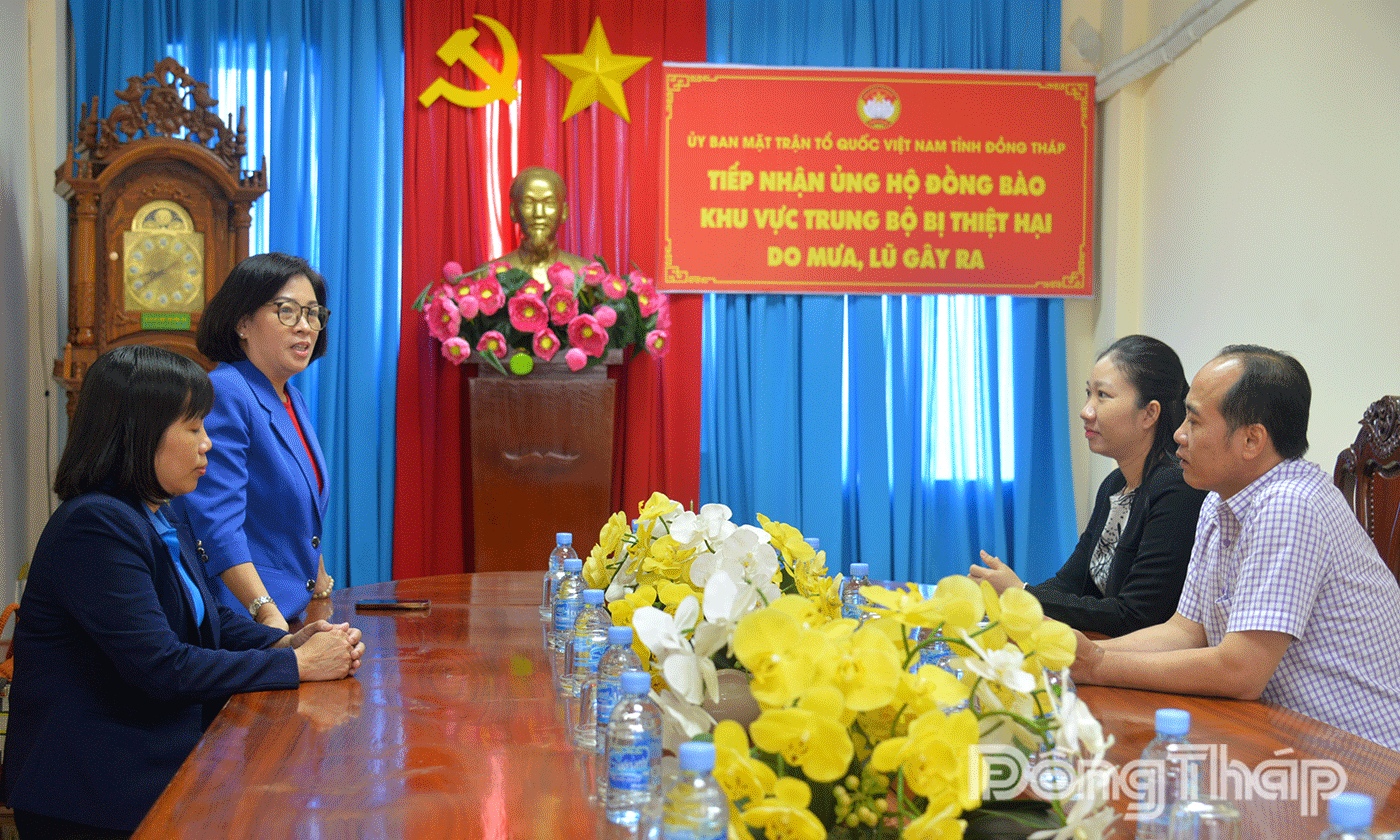 পেটিমেক্স ডং থাপ এবং সদস্যরা: বন্যায় ক্ষতিগ্রস্ত মধ্য অঞ্চলের মানুষদের সহায়তার জন্য ২৮৬ মিলিয়ন ভিয়েতনামি ডং দান করেছেন