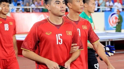 「プリンス」ファム・ドゥック・フイはハノイ・クラブに別れを告げる際に感動的な言葉を述べた。