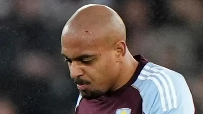 តារា​ Premier League វាយ​ក្បាល​នឹង​ពែង​ អ្នកគាំទ្រ​កុប្បកម្ម​វាយ​ប៉ូលិស​