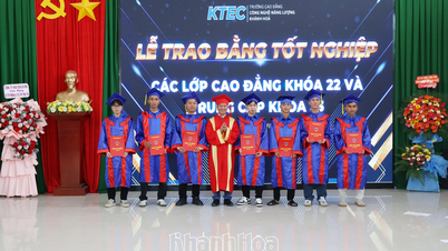 Vysoká škola technologie a energetiky Khanh Hoa udělila absolventské certifikáty 239 studentům vysokých škol a středních škol.