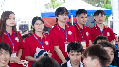 นักเรียนที่ได้รับรางวัลสูงในการแข่งขันฟิสิกส์โอลิมปิกแห่งชาติ ควรให้ความสำคัญกับอะไรเป็นพิเศษ?