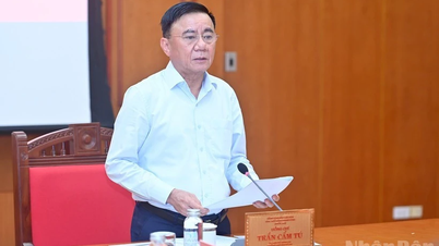 O odpowiedzialności przewodniczącego Komitetu Partyjnego za przyjmowanie i rozpatrywanie opinii od ludzi