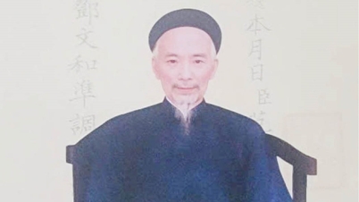 На церемонии Данг Ван Хоа думает о лидере