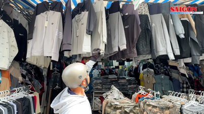 호치민시 주민들은 외출할 때 추위를 분명히 느낀다.