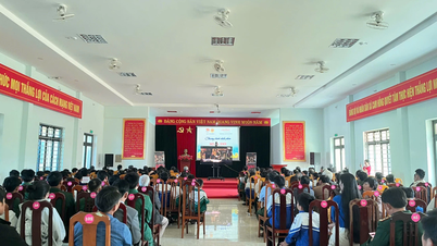 Gratis visning av filmen "Red Rain" för veteraner och ungdomar i Cam Hong-kommunen