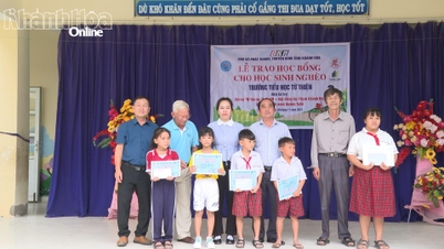 Газета, радио и телевидение провинции Кханьхоа выделяют 40 стипендий студентам, находящимся в трудной жизненной ситуации