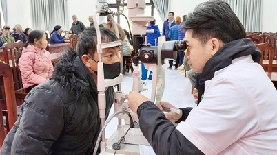More than 500 people received free in-depth eye examinations