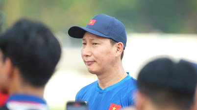 Coach Kim Sang-sik confused: 'I lost sleep over finalizing the list of U.23 Vietnam, heartbroken over Van Truong'