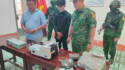 सीमा पार 7 अरब से अधिक VND ले जाते हुए रंगे हाथों पकड़ा गया
