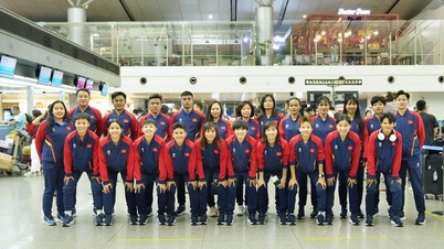 Vietnams kvinnelandslag i futsal drar til Kina for å trene og forberede seg til SEA Games 33.