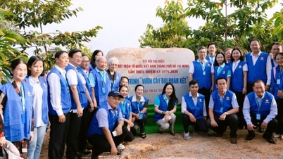 Ho Chi Minh-staden sprider grön anda genom "Great Unity Garden"