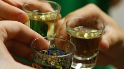 Dicas para evitar a embriaguez que parecem certas, mas acabam sendo erradas e pioram a situação para o seu corpo.