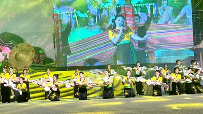 라이쩌우 관광주간 2025: 장엄한 산봉우리에서 열망을 펼치다