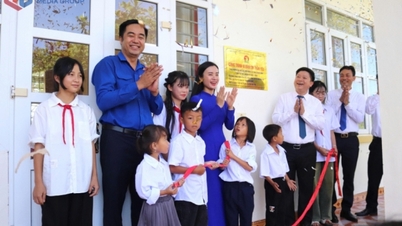 Sức trẻ trên những công trình