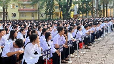 Λύκειο Phan Ngoc Hien για Χαρισματικά Παιδιά: Οργάνωσε μια εξωσχολική δραστηριότητα με θέμα «Χτίζοντας όμορφες φιλίες - Πείτε όχι στη σχολική βία».