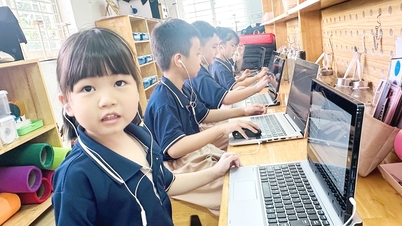 호치민시의 많은 학교는 음악과 미술 교사를 모집하기 위해 숨을 죽이고 기다리고 있습니다.