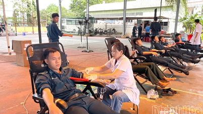 ائیر فورس آفیسر سکول کے تقریباً 500 افسران اور جوانوں نے رضاکارانہ خون کے عطیات میں حصہ لیا۔