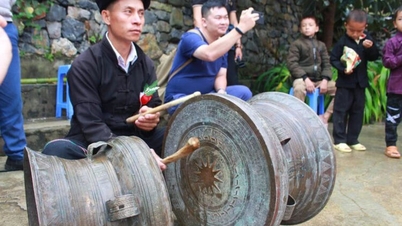 Ekkoet av bronsetrommer i Lo Lo-folkets liv