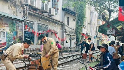 Phường Văn Miếu - Quốc Tử Giám tăng cường quản lý "cafe đường tàu"