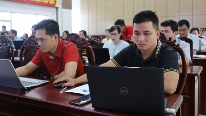 Het partijcomité van de wijk Rach Gia organiseerde een training in het gebruik van het operationele informatiesysteem van de partij.